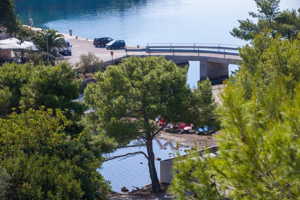 Apartments Bruna Lastovo Exterior photo
